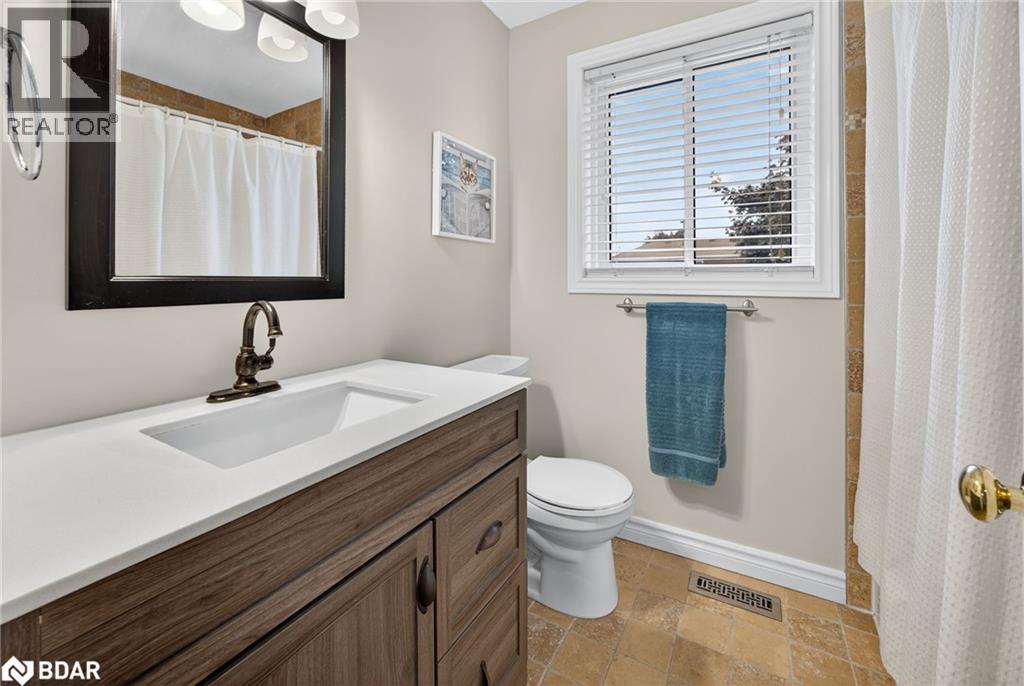 Photo 32 of 13 Balliston Road, Barrie ON