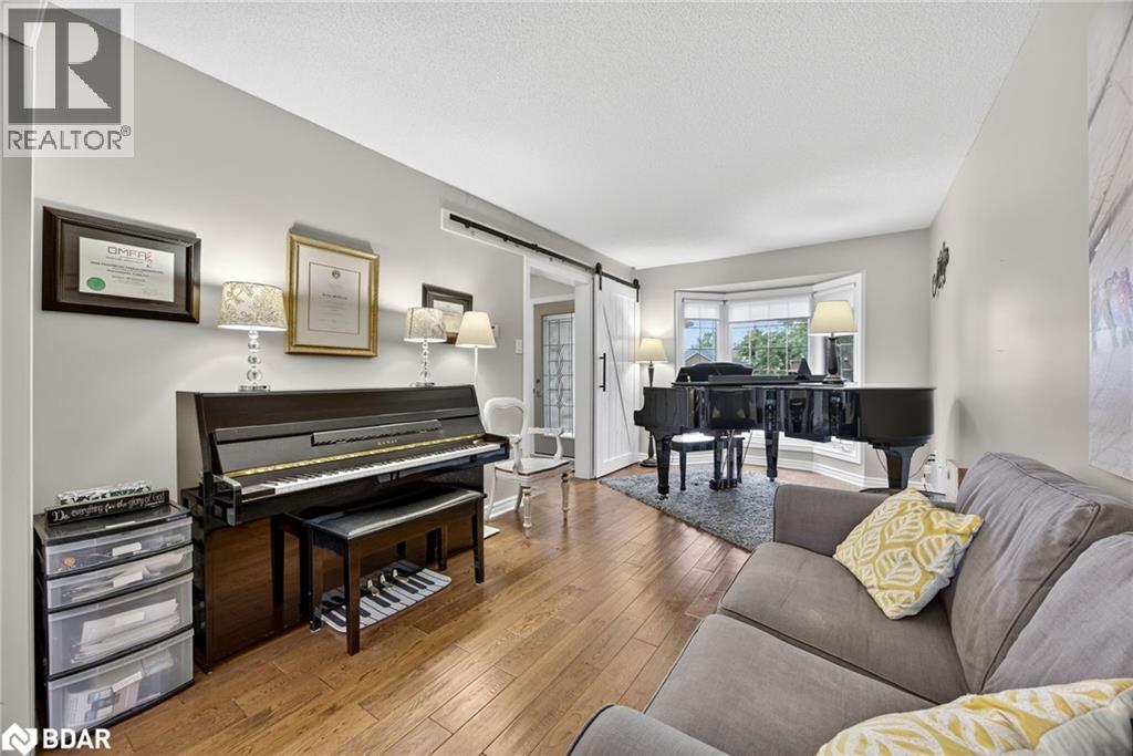 Photo 18 of 13 Balliston Road, Barrie ON