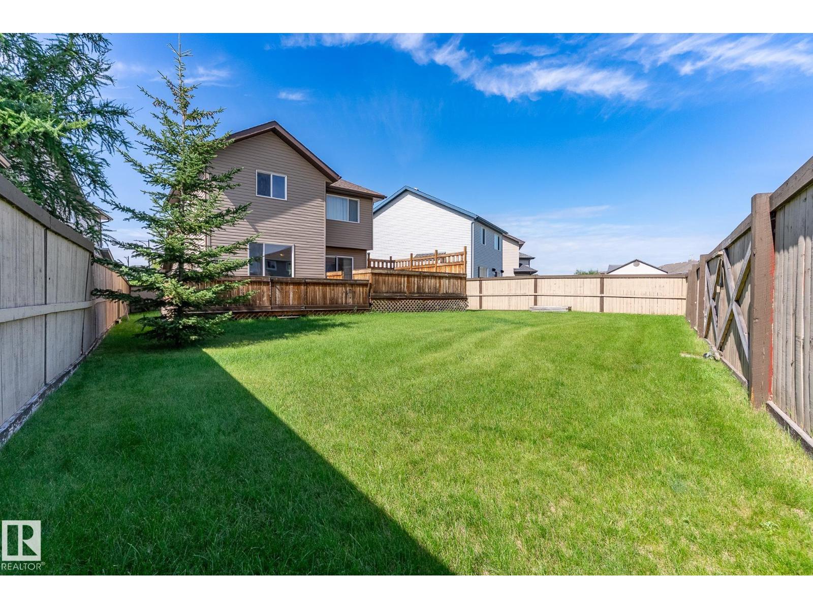 Photo 17 of 88 Campbell Co, Fort Saskatchewan AB