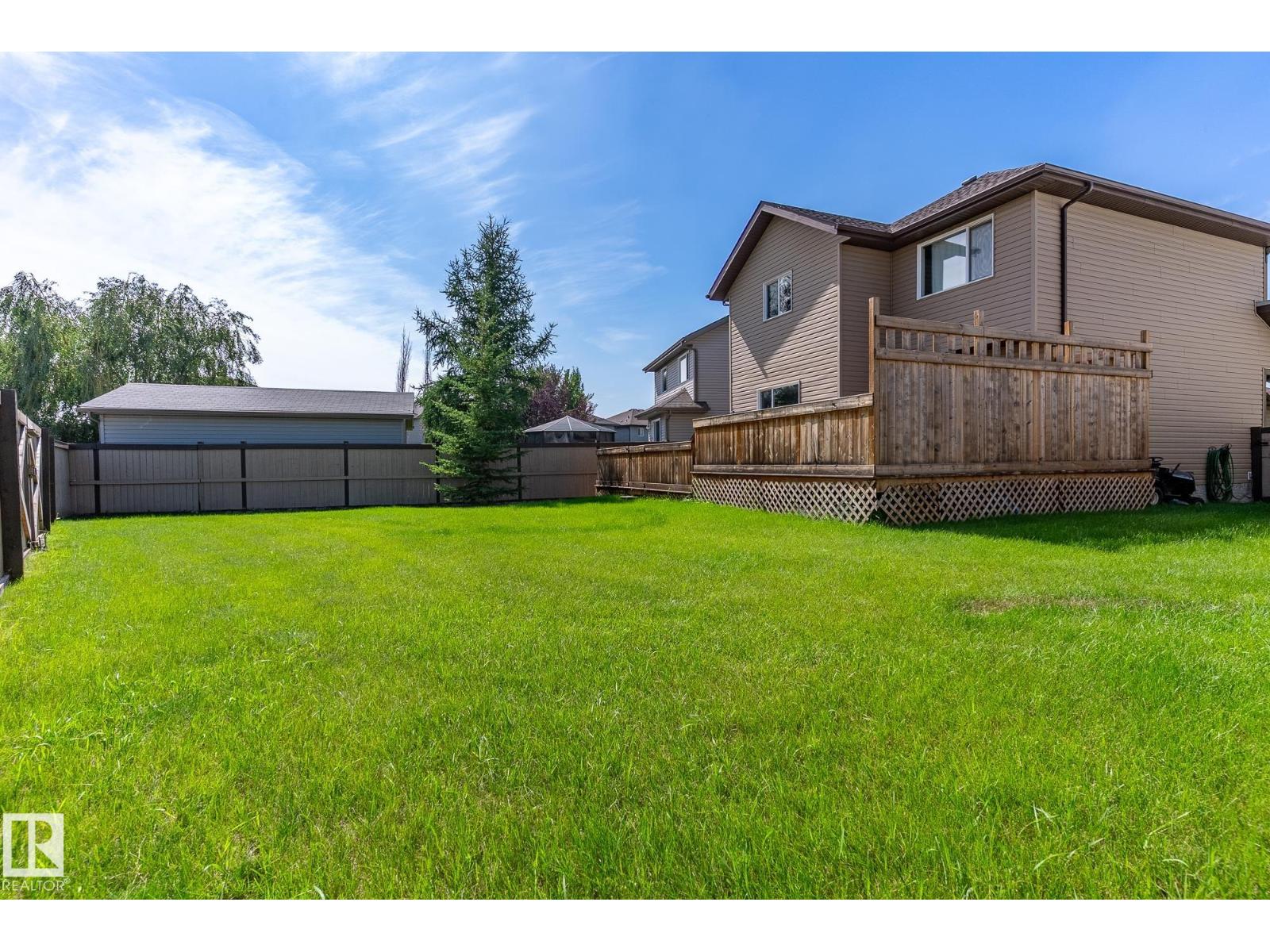 Photo 18 of 88 Campbell Co, Fort Saskatchewan AB