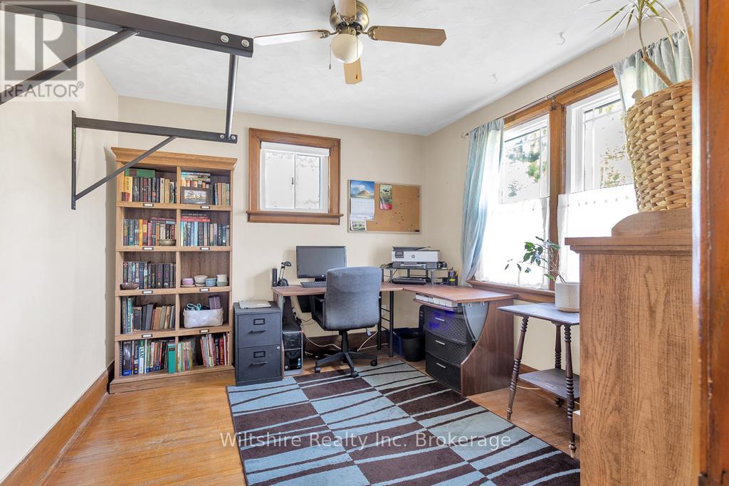 Photo 10 of 57 Potters Road, Tillsonburg ON
