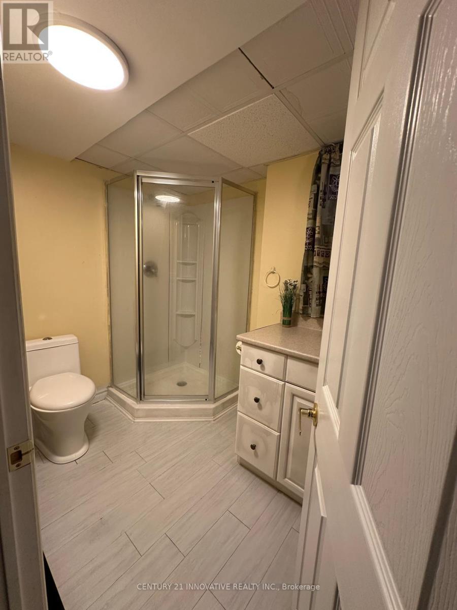 Photo 3 of 491 Fairlawn Street Nw, Oshawa ON