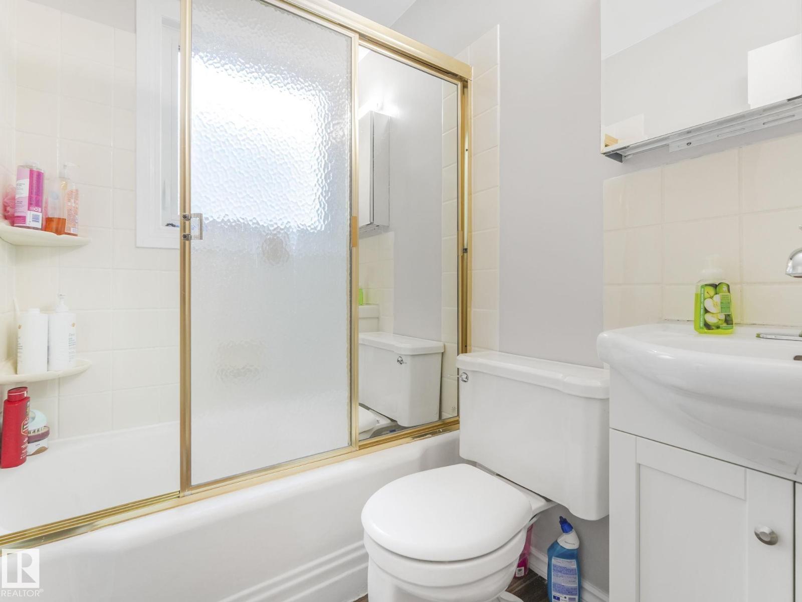Photo 21 of 11514 122 St Nw, Edmonton AB