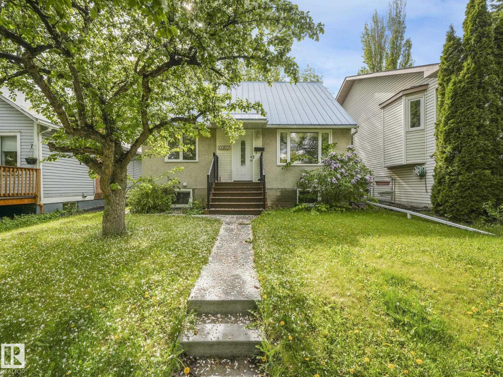 Photo 46 of 11514 122 St Nw, Edmonton AB