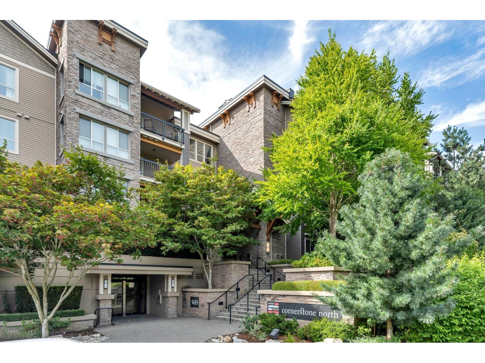 Photo 1 of 213 5655 210 A Street, Langley BC