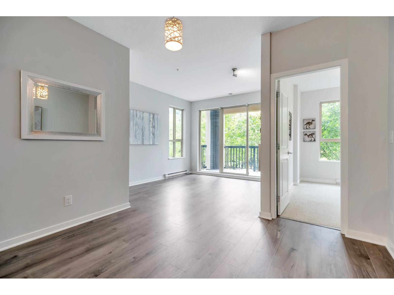 Photo 9 of 213 5655 210 A Street, Langley BC