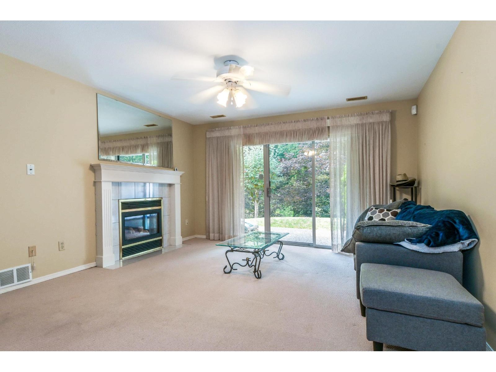 Photo 16 of 14 3351 Horn Street, Abbotsford BC