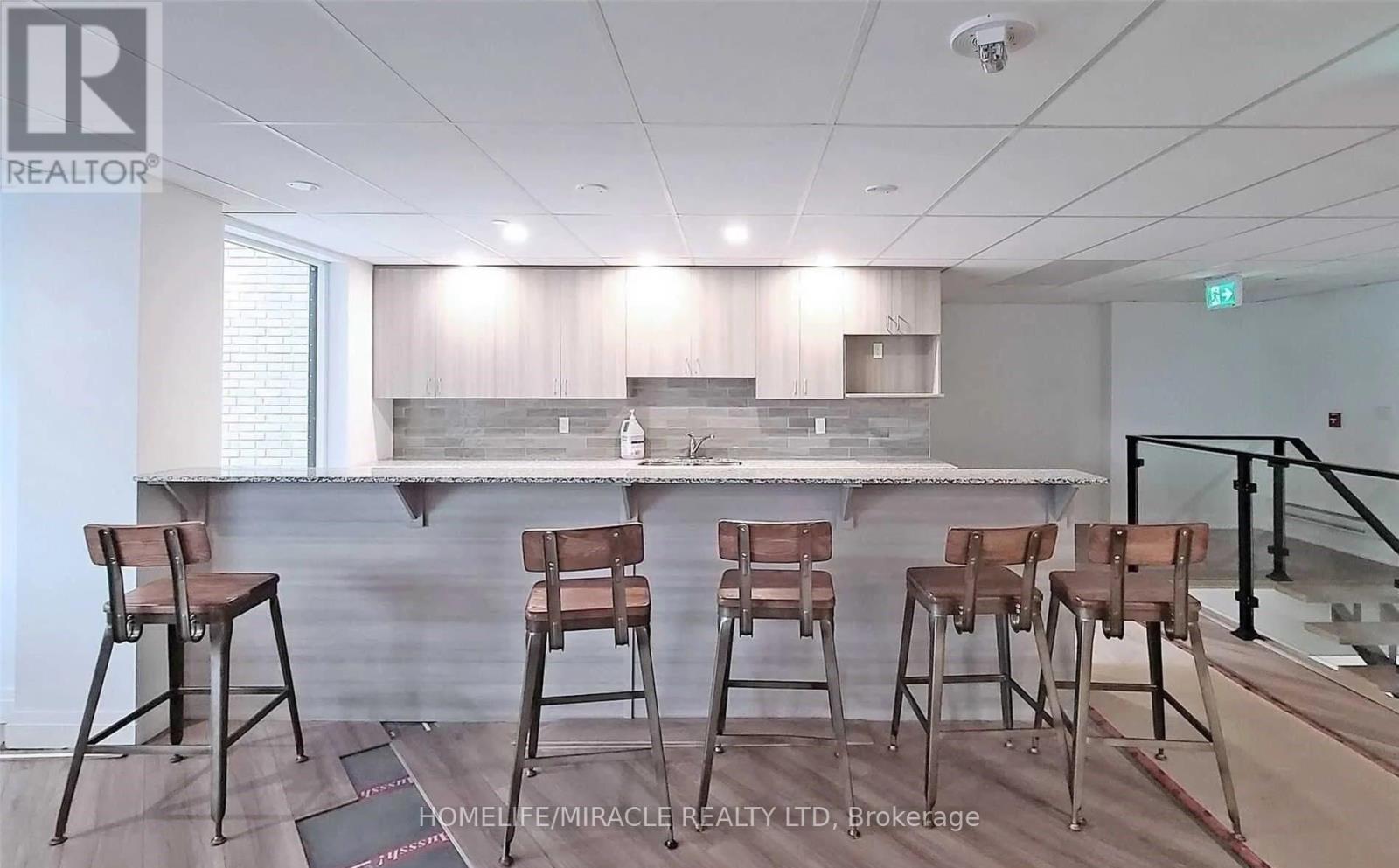 Photo 15 of 417 1 Falaise Road, Toronto ON
