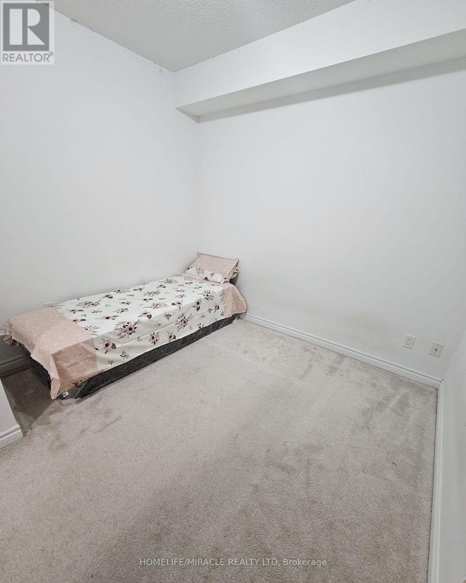 Photo 14 of 417 1 Falaise Road, Toronto ON