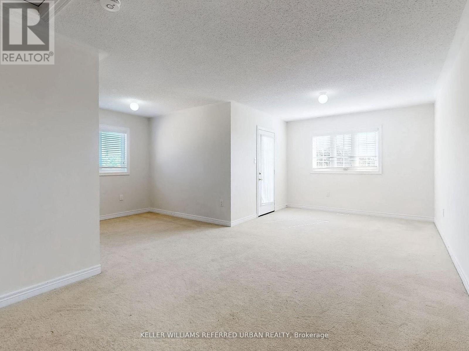Photo 9 of 32 Haskett Drive, Markham ON