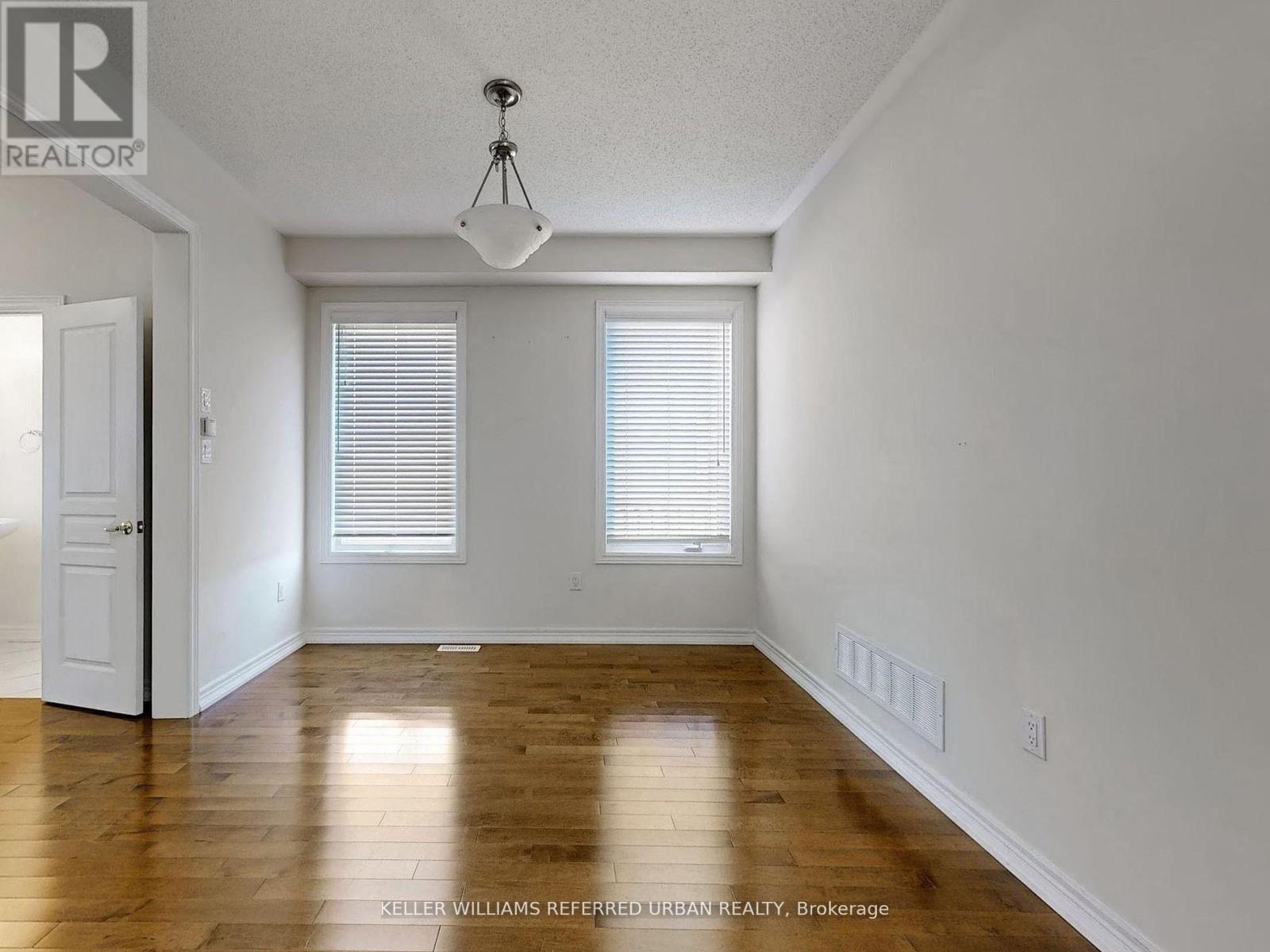 Photo 29 of 32 Haskett Drive, Markham ON