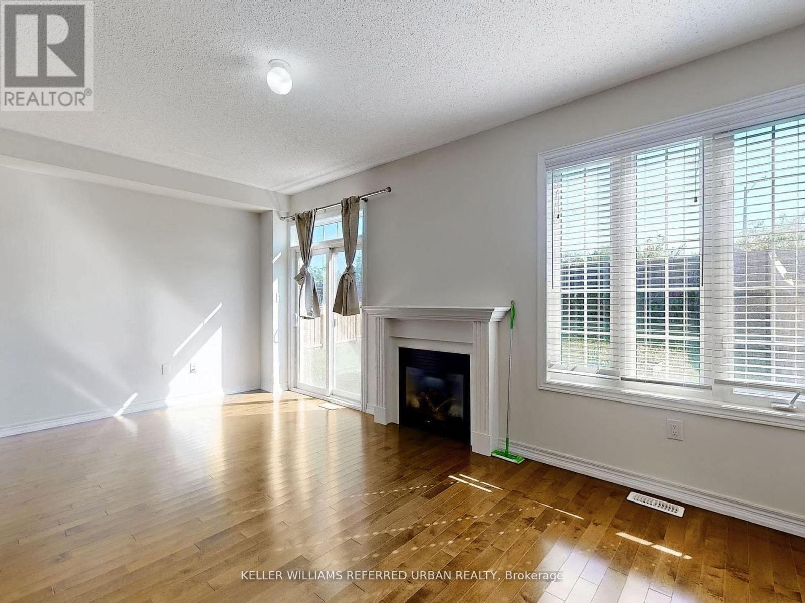 Photo 30 of 32 Haskett Drive, Markham ON