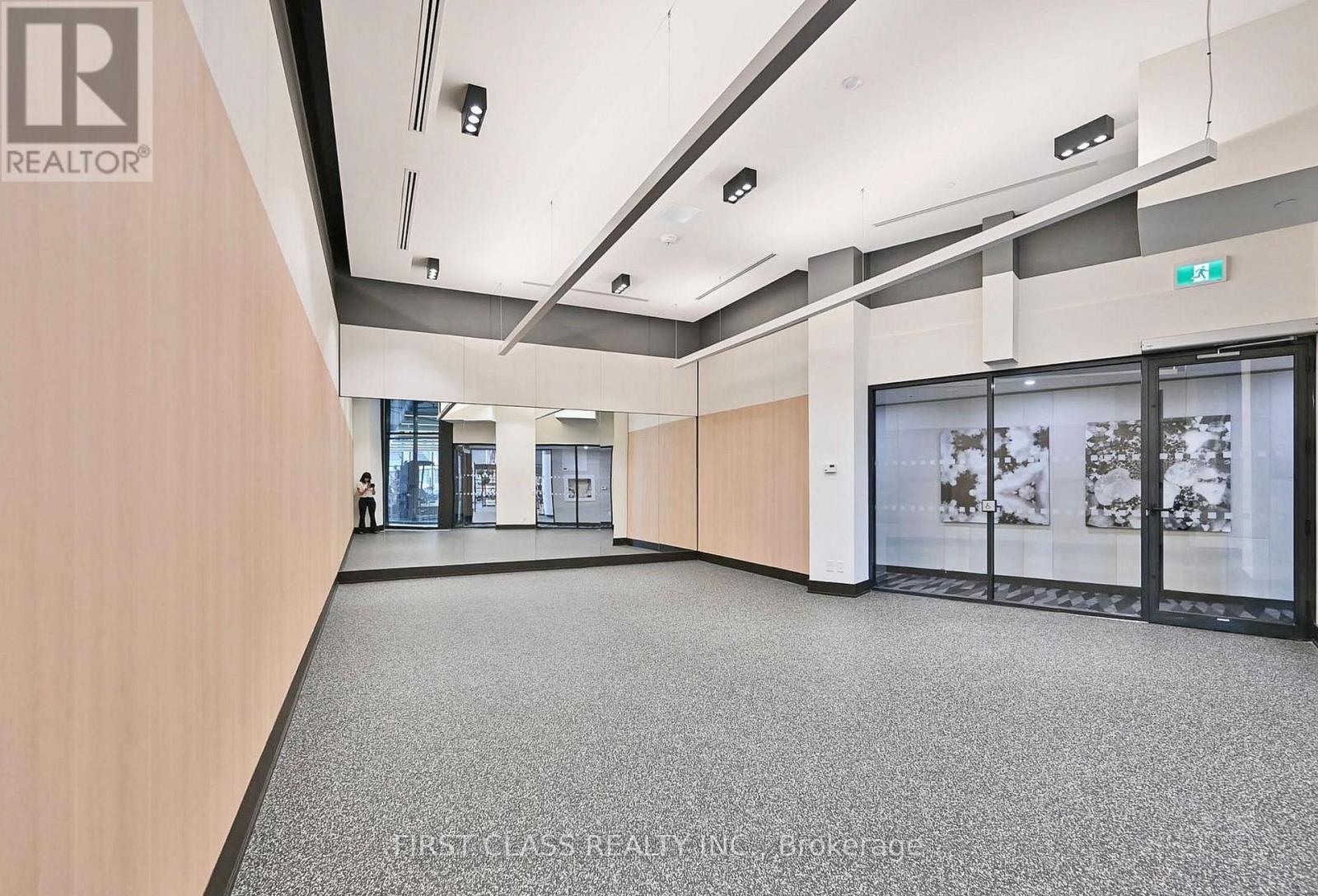 Photo 12 of 405 38 Simcoe Promenade W, Markham ON