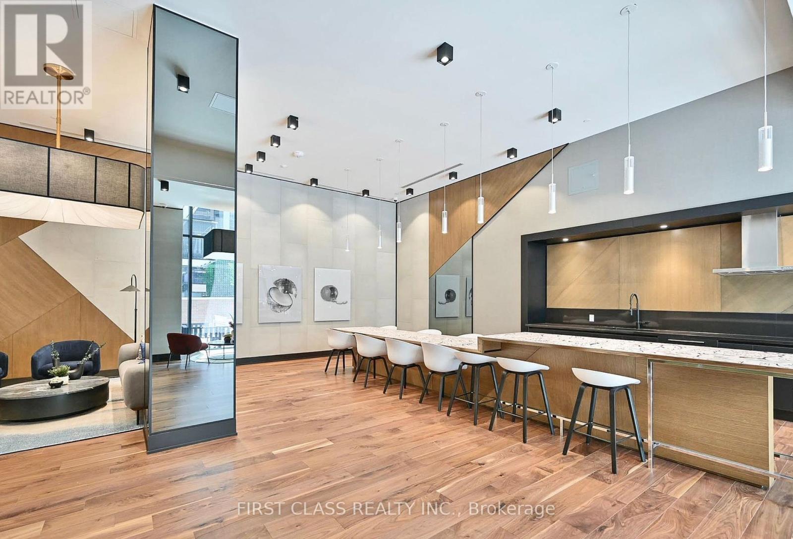 Photo 11 of 405 38 Simcoe Promenade W, Markham ON
