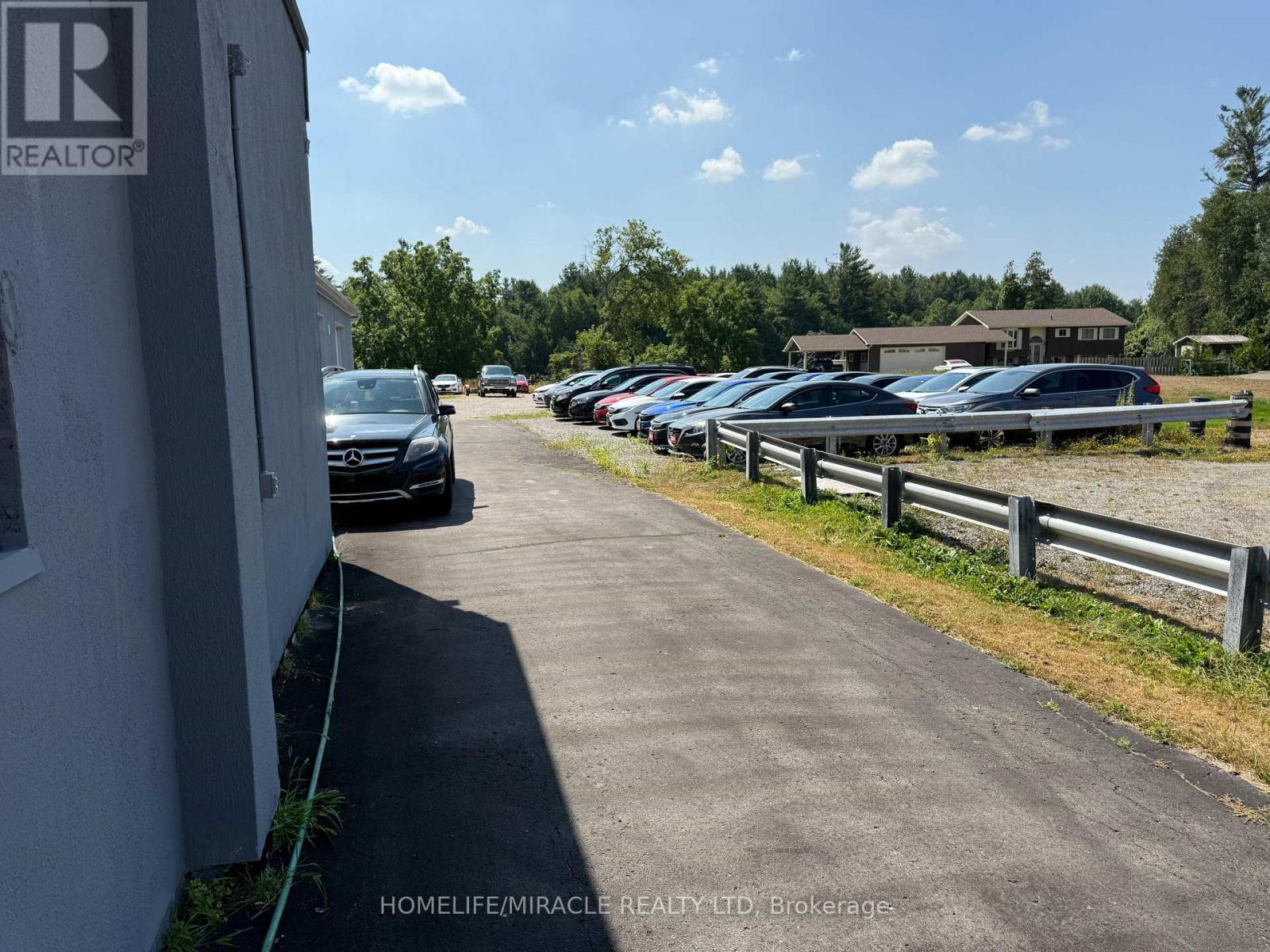 Photo 1 of 247 Pefferlaw Road, Georgina ON
