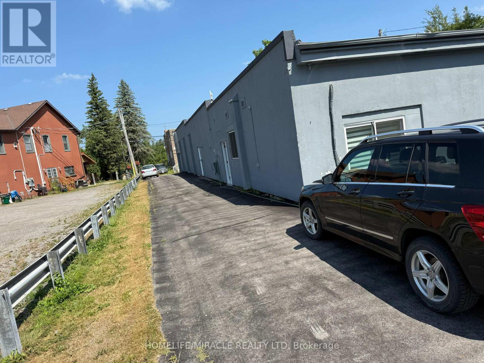Photo 2 of 247 Pefferlaw Road, Georgina ON