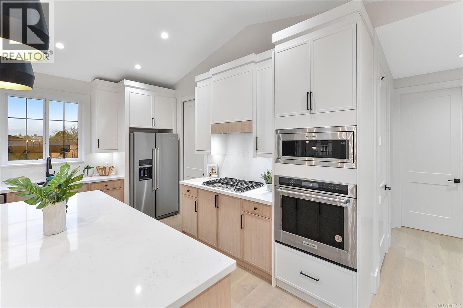  1813 Feltham Road, Saanich