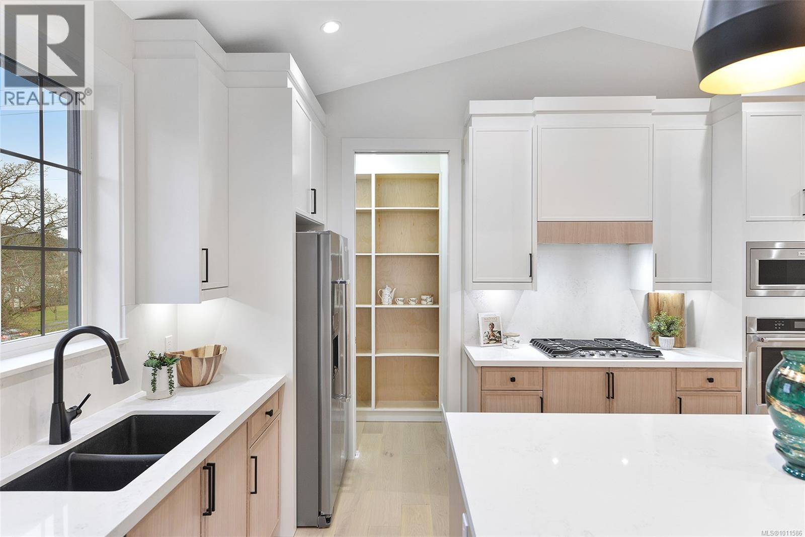  1813 Feltham Road, Saanich