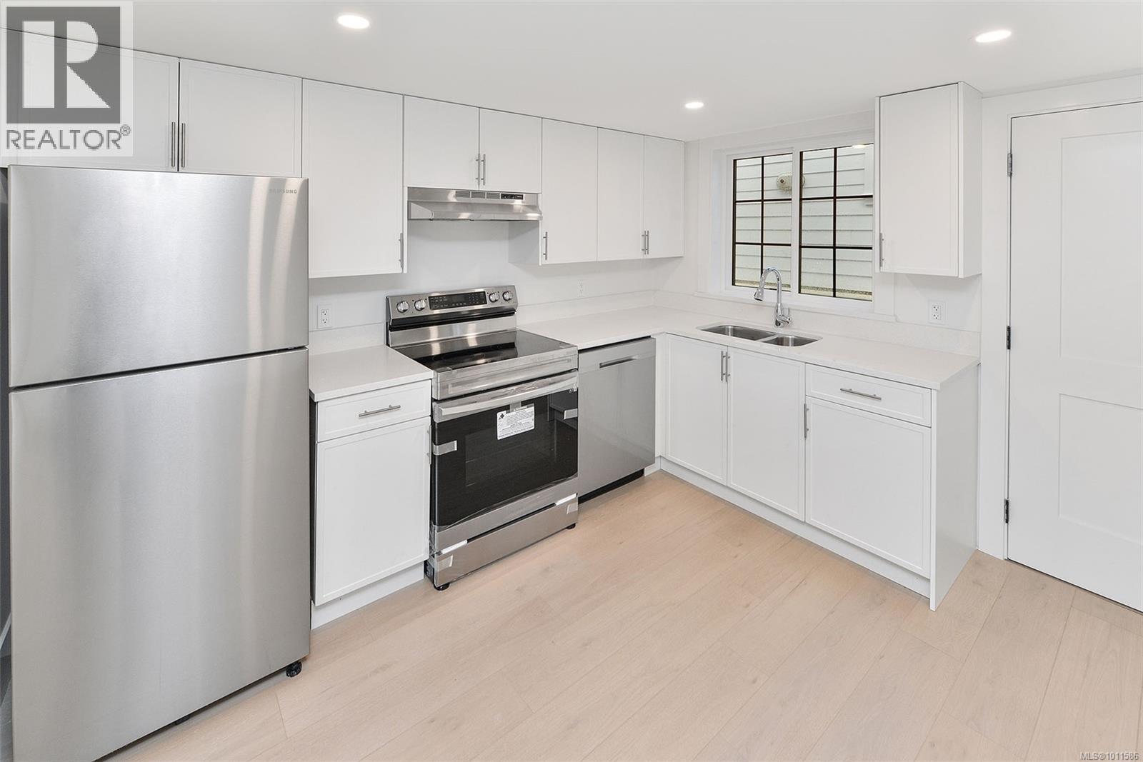  1813 Feltham Road, Saanich