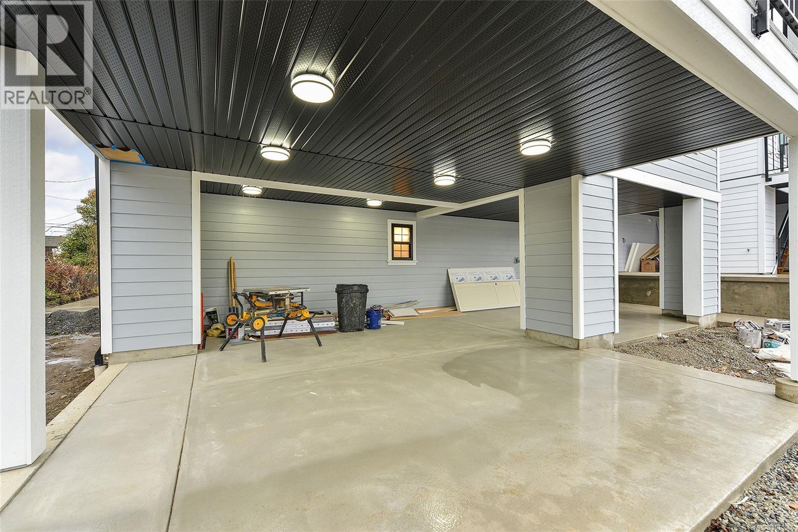  1813 Feltham Road, Saanich