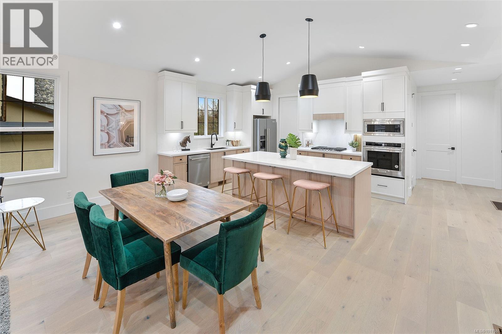  1813 Feltham Road, Saanich