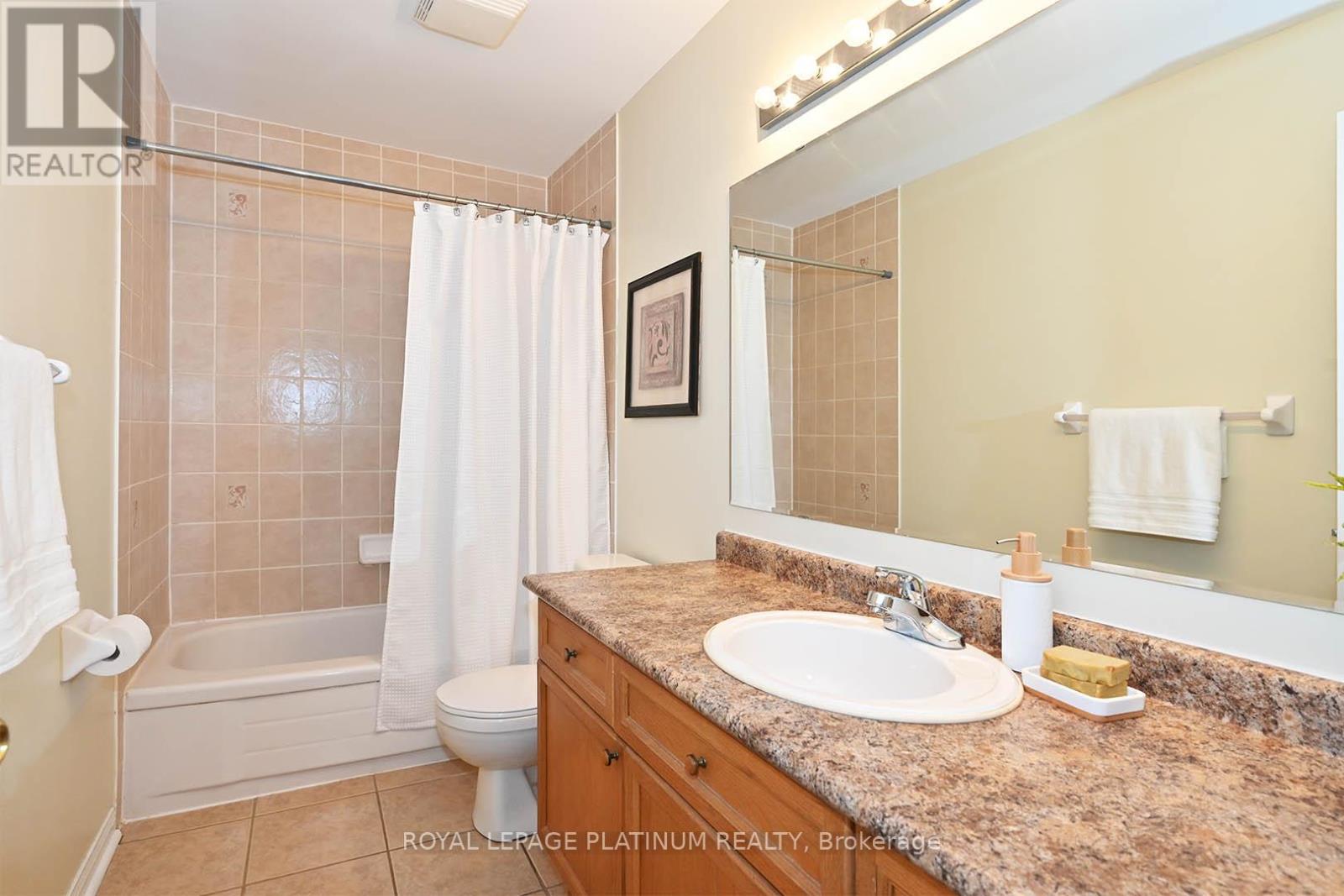Photo 9 of 21 Vista Green Crescent, Brampton ON