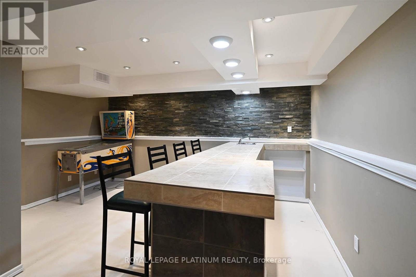 Photo 22 of 21 Vista Green Crescent, Brampton ON