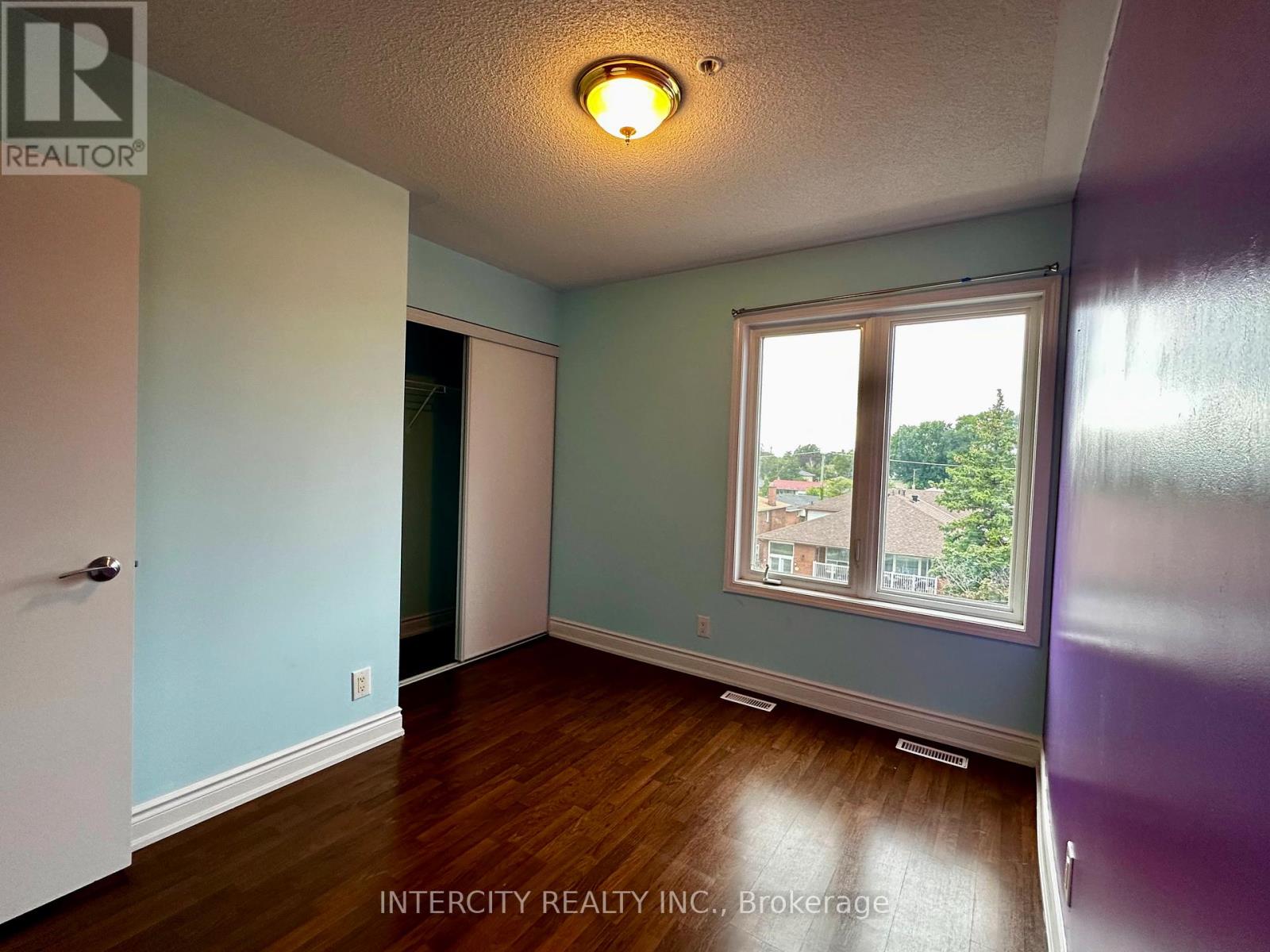 Photo 23 of 206 25 Richgrove Drive, Toronto ON
