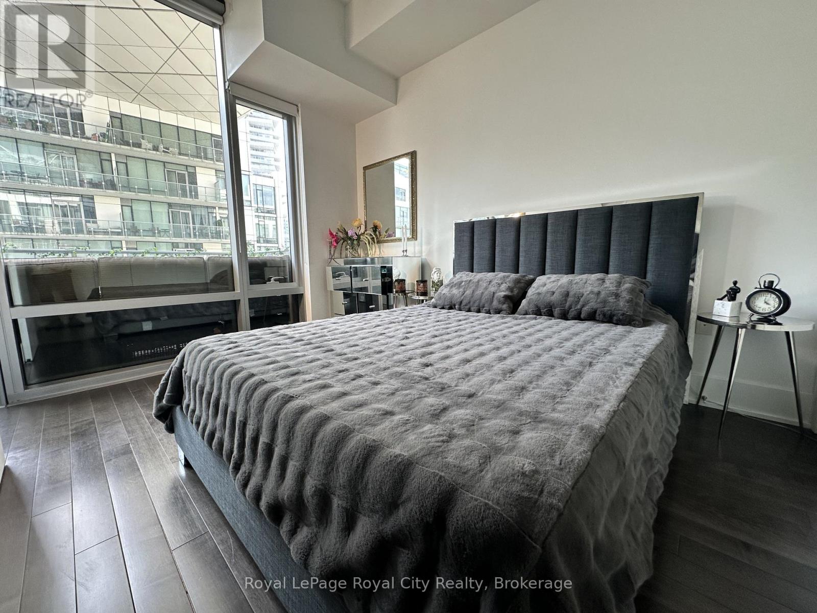 Photo 45 of 830 39 Queens Quay E, Toronto ON