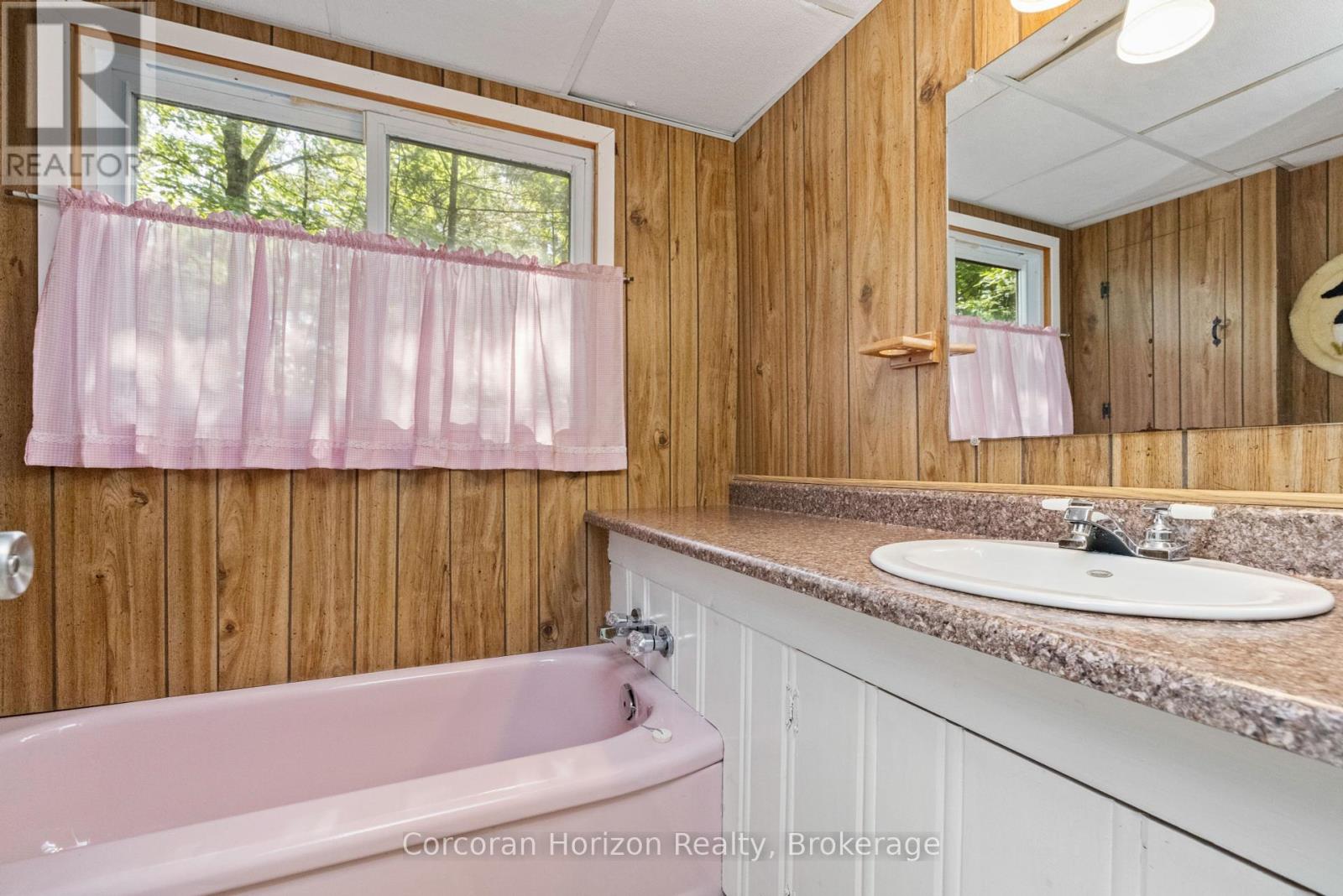 Photo 21 of 61 Arts Lane, Georgian Bay ON