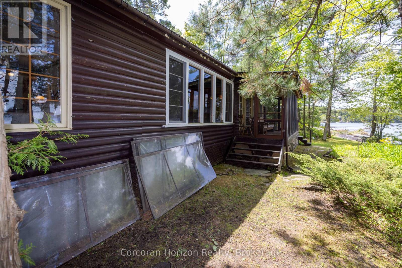 Photo 25 of 61 Arts Lane, Georgian Bay ON