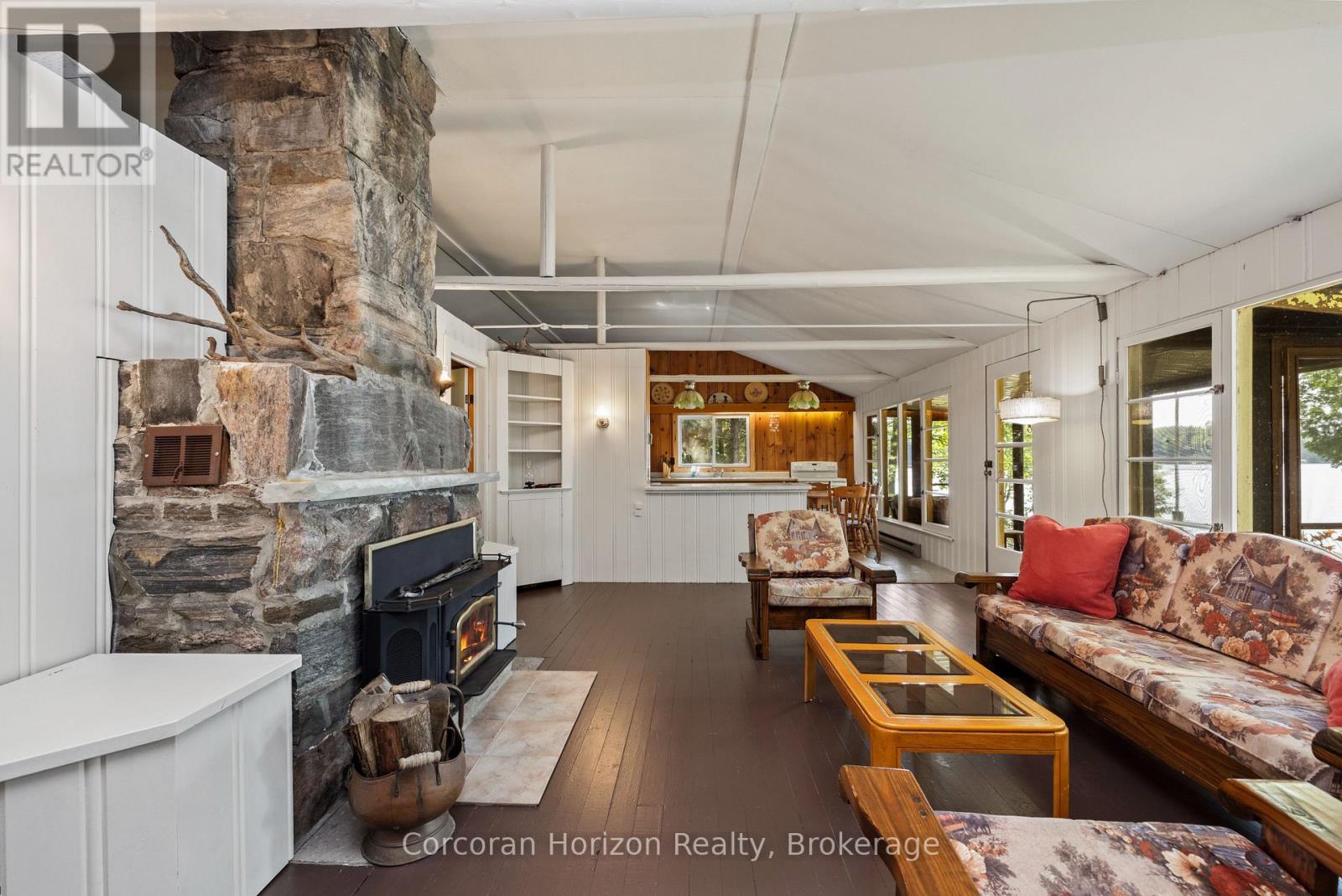 Photo 6 of 61 Arts Lane, Georgian Bay ON