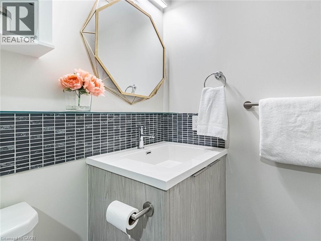 Photo 33 of 60 Shuter Street Unit Ph 108, Toronto ON