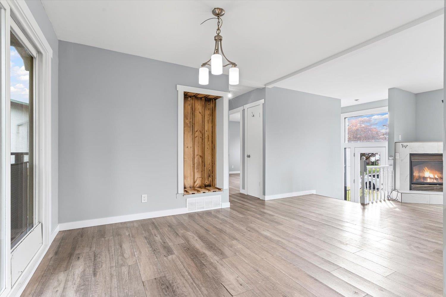Photo 12 of 6050 Glenmore Drive Sardis South, Chilliwack BC