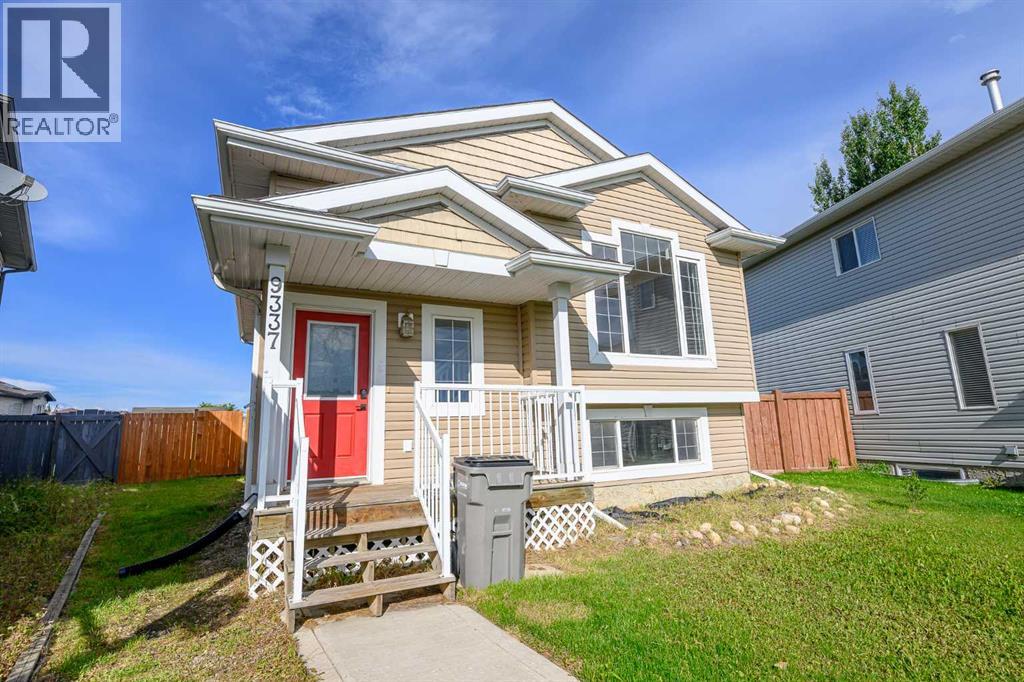 Photo 26 of 9337 91 Street, Grande Prairie AB