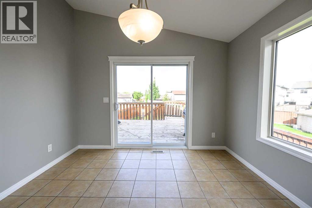 Photo 36 of 9337 91 Street, Grande Prairie AB