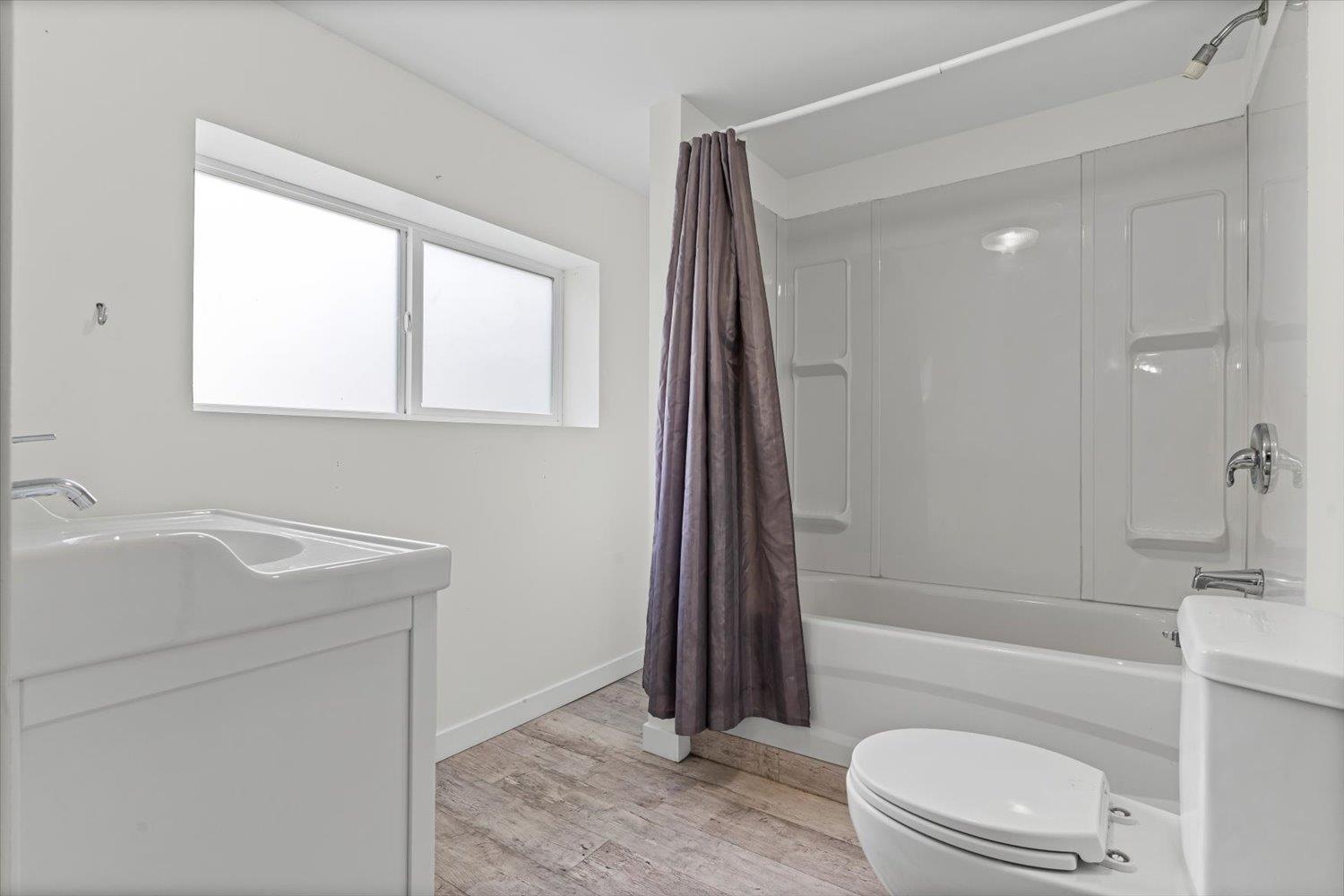 Photo 5 of 6050 Glenmore Drive Sardis South, Chilliwack BC