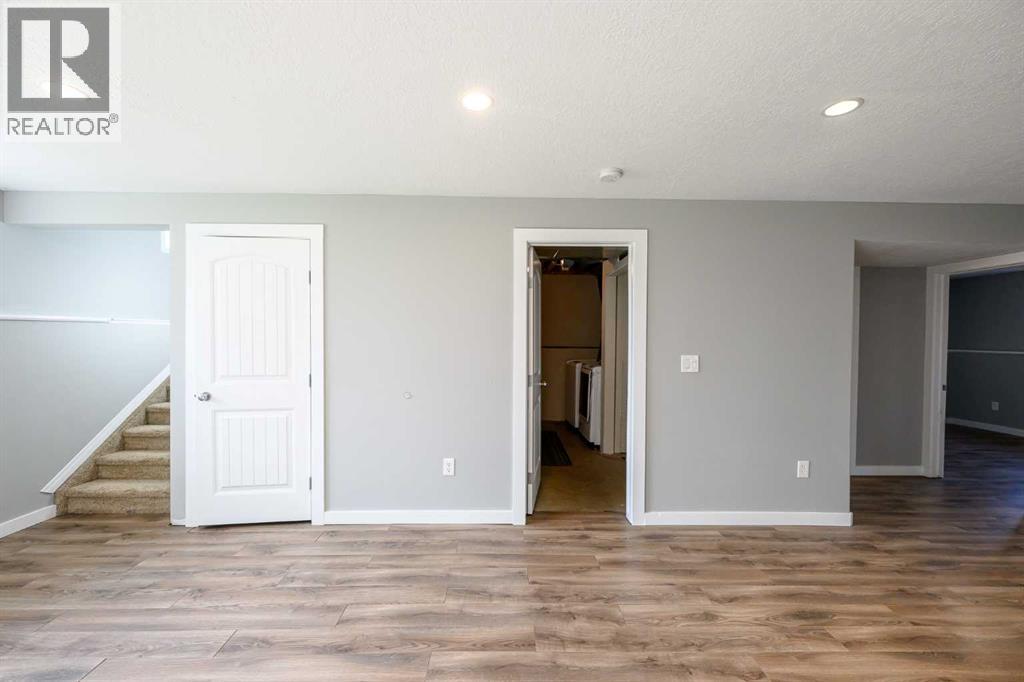 Photo 12 of 9337 91 Street, Grande Prairie AB
