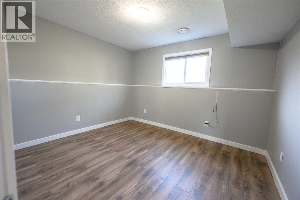Photo 18 of 9337 91 Street, Grande Prairie AB