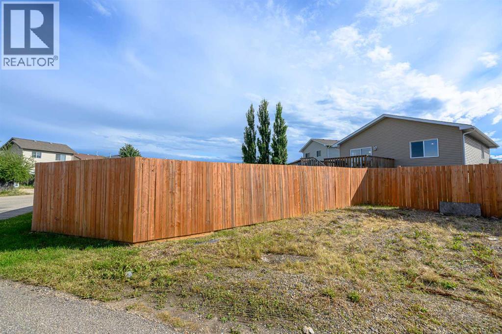 Photo 19 of 9337 91 Street, Grande Prairie AB
