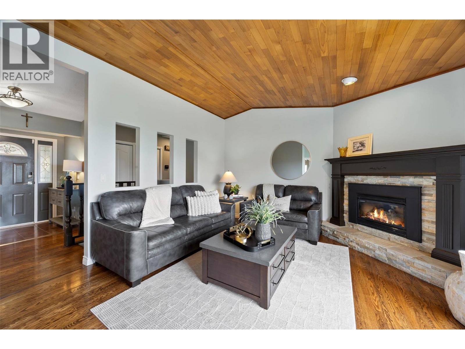 Photo 7 of 770 Sequoia Place, Kamloops BC