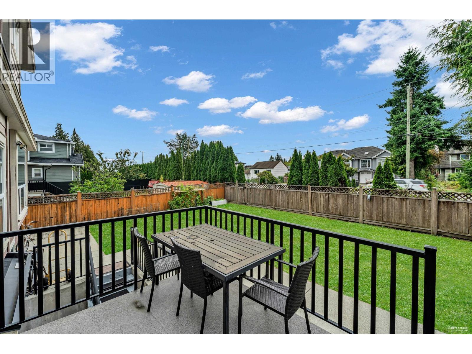 Photo 7 of 3768 Jambor Court, Burnaby BC