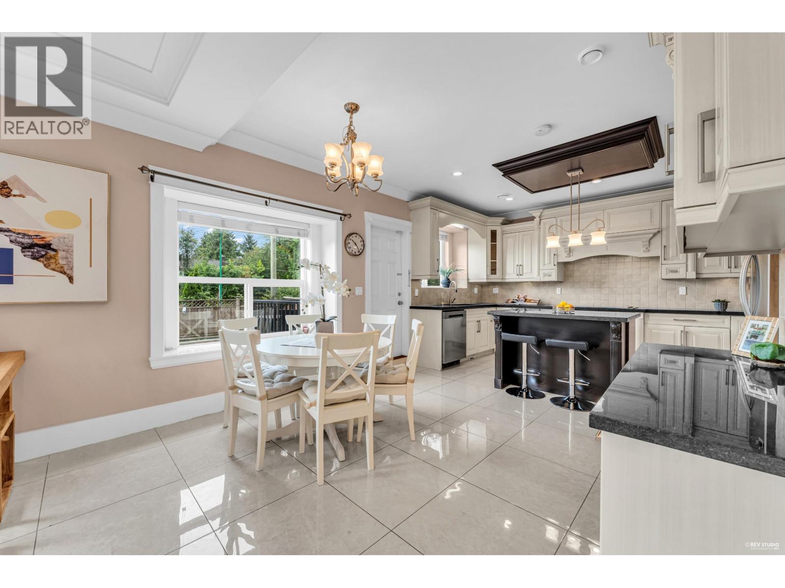 Photo 16 of 3768 Jambor Court, Burnaby BC