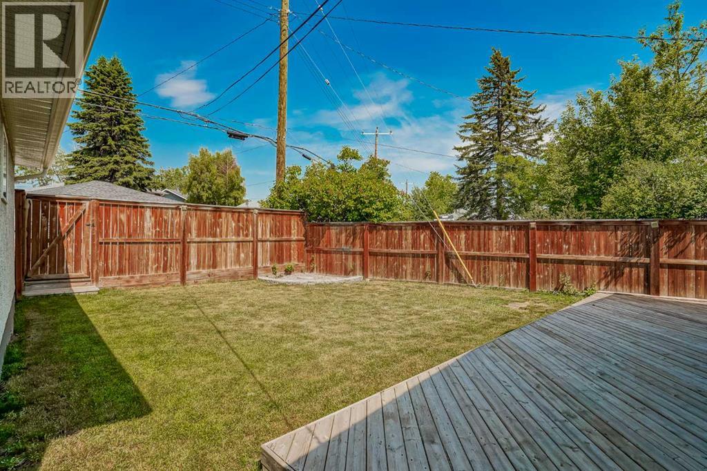 Single Family House Bungalow for Sale in  Buckthorn Road NW Thorncliffe Calgary 
