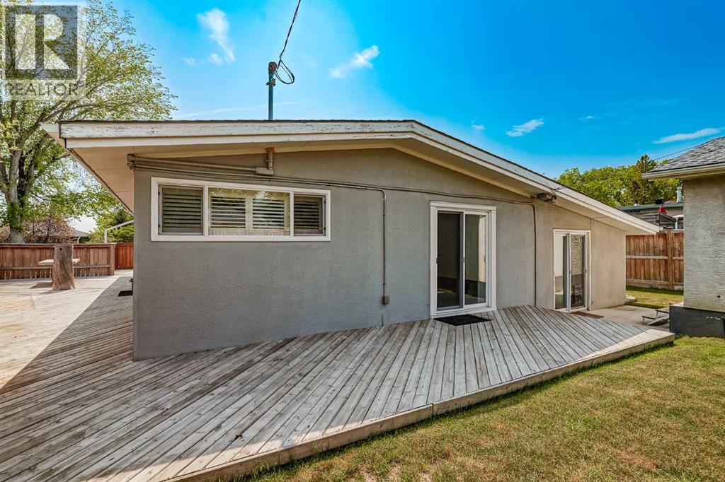 Single Family House Bungalow for Sale in  Buckthorn Road NW Thorncliffe Calgary 