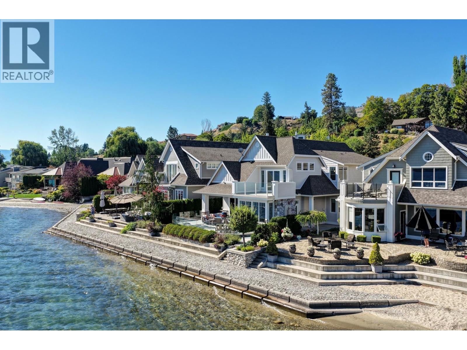 #10-15419 Lakeshore Drive North, Summerland