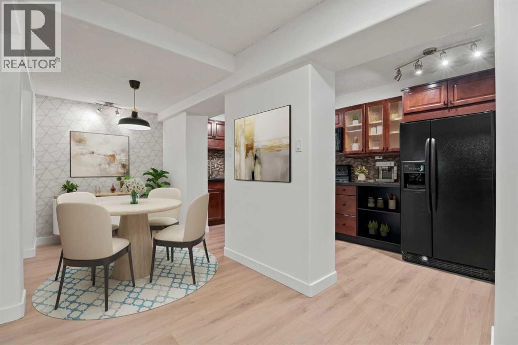 2, 2104 17 Street SW, Calgary, Alberta