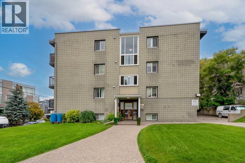 Single Family House for Sale in    Street SW Bankview Calgary 