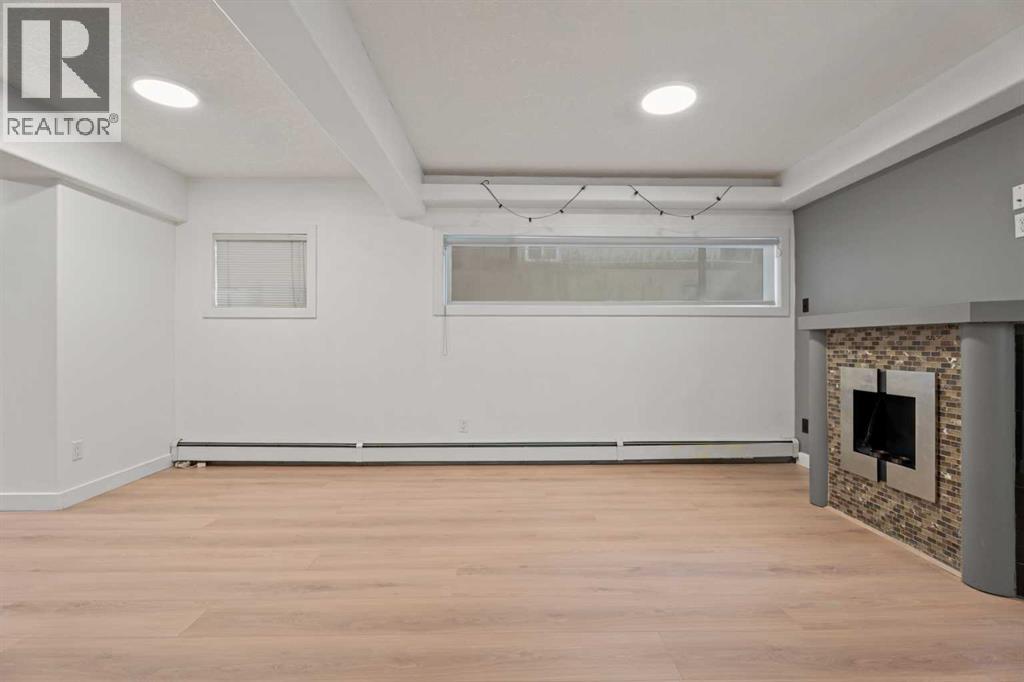 Single Family House for Sale in    Street SW Bankview Calgary 