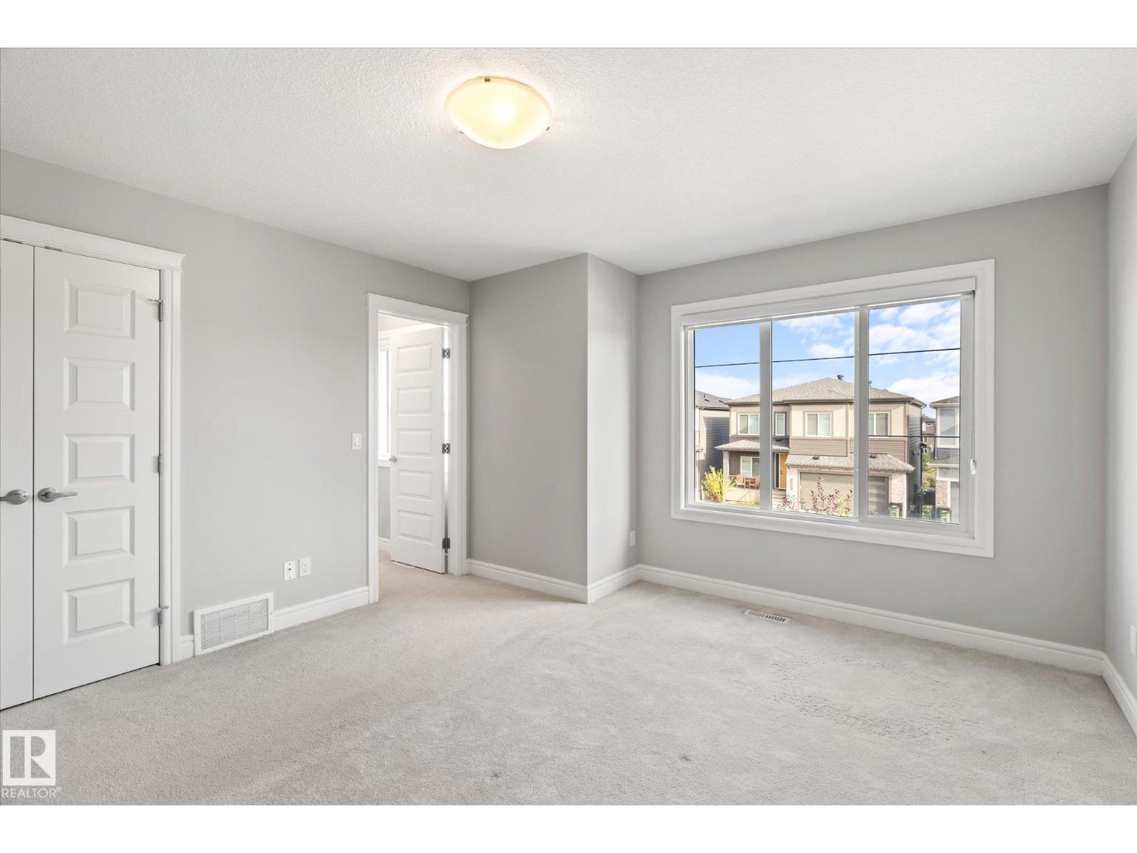 Photo 18 of 6461 King Wd Sw, Edmonton AB